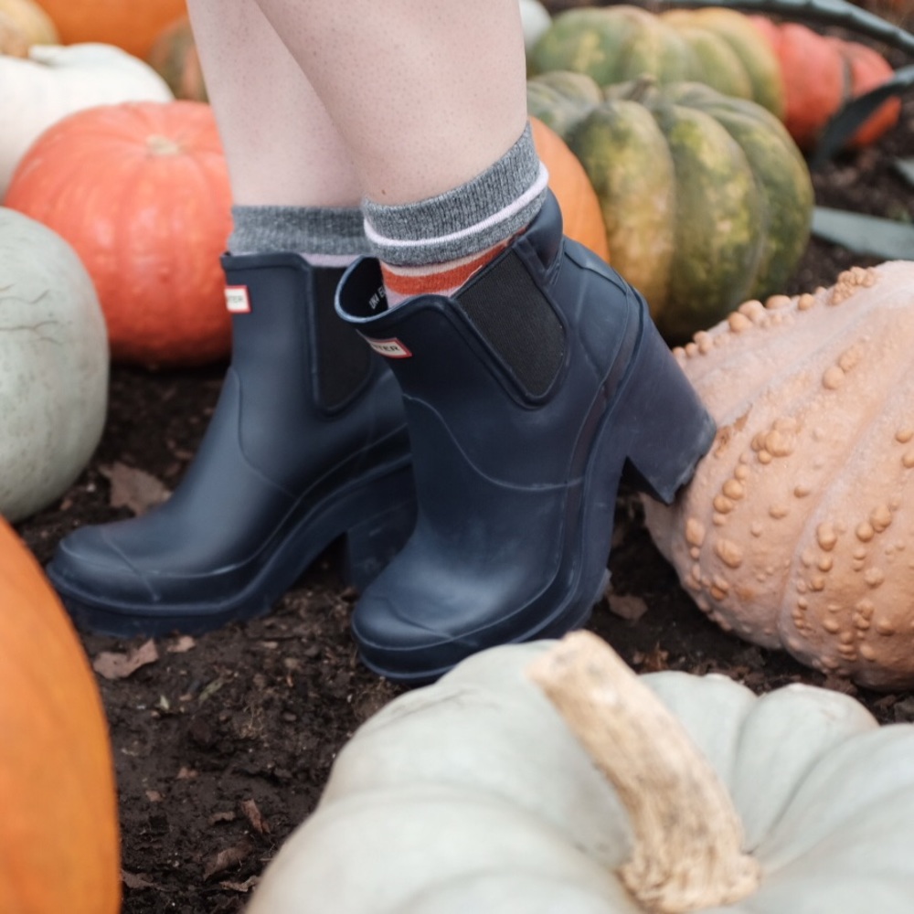 Hunter Block Heel Chelsea Ankle Boots Navy